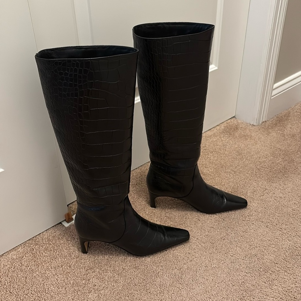 Banana Republic Italian Embossed Leather Mid-Heel Boots